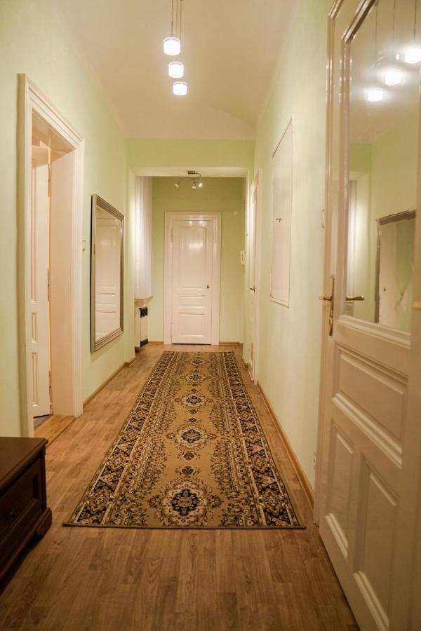 Helen Homestay Vaclavske Namesti * Praha