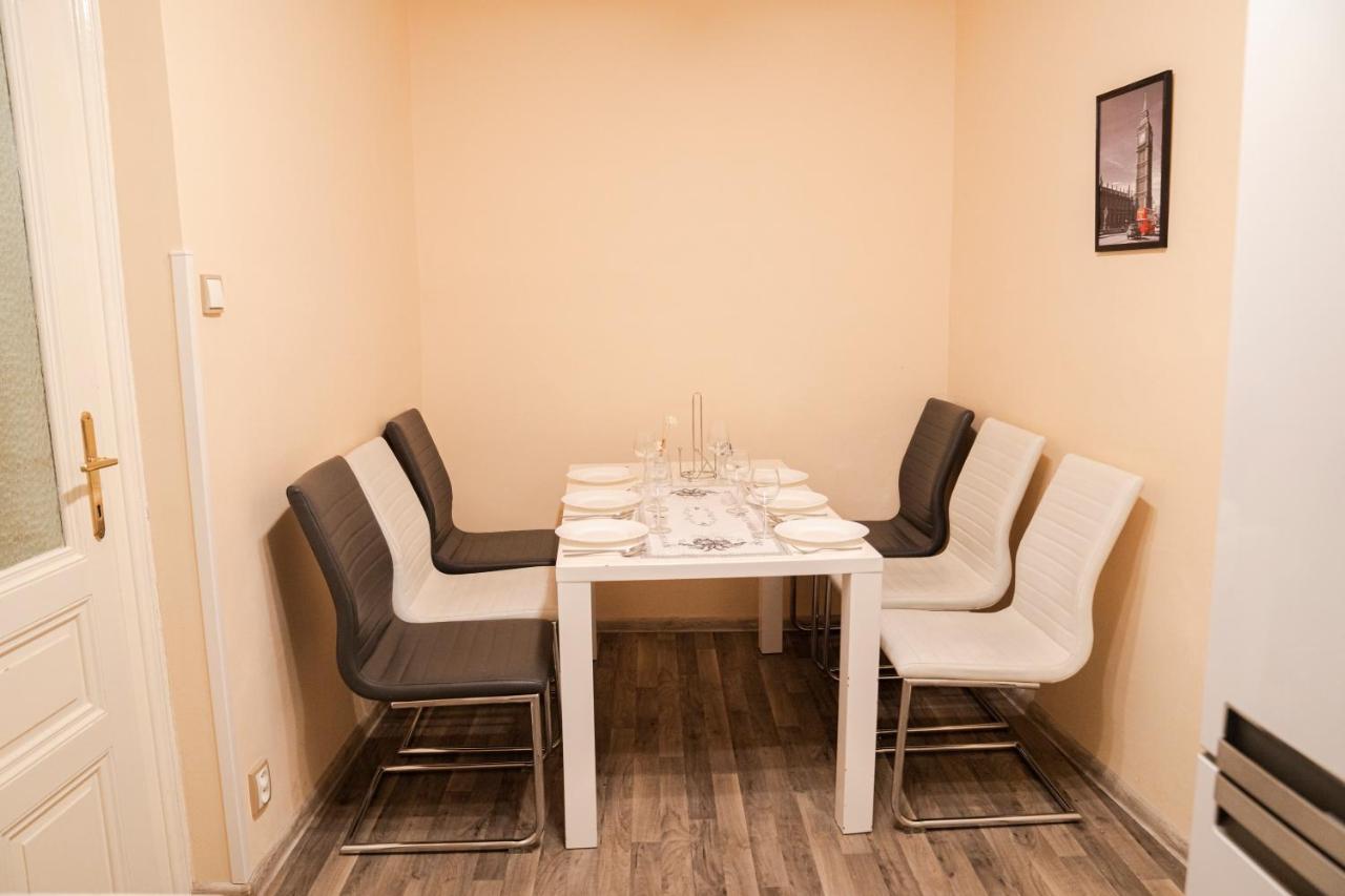 Helen Homestay Vaclavske Namesti * Praha