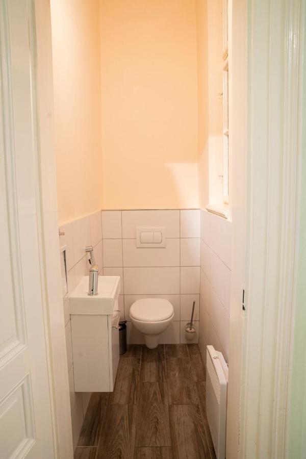 Helen Homestay Vaclavske Namesti * Praha